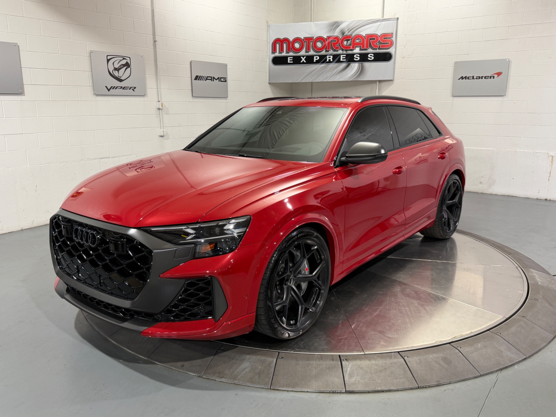 2025 Audi RS Q8 8-Speed Automatic