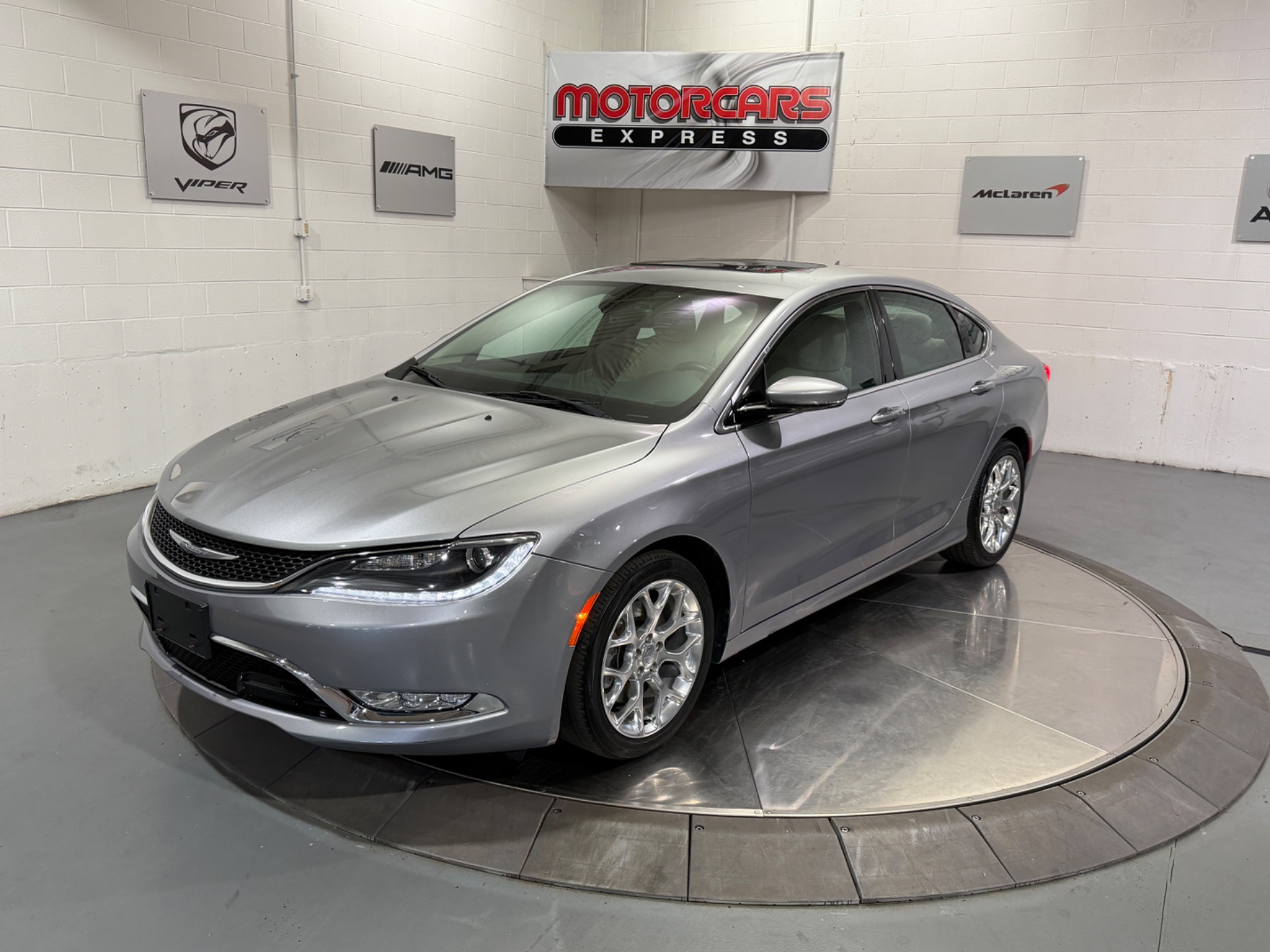 Billet Silver Metallic Clear Coat 2015 Chrysler 200 Sedan All-Wheel Drive 9-Speed Automatic