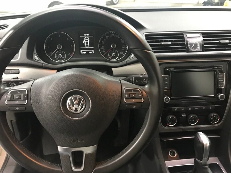 Used-2015-Volkswagen-Passat-TDI-SE-4dr-Sedan-6A-w/Sunroof