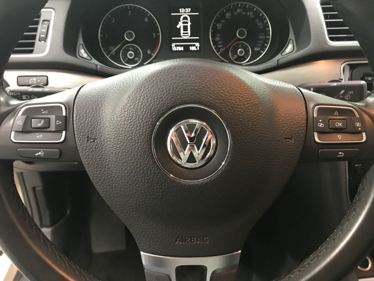 Used-2015-Volkswagen-Passat-TDI-SE-4dr-Sedan-6A-w/Sunroof