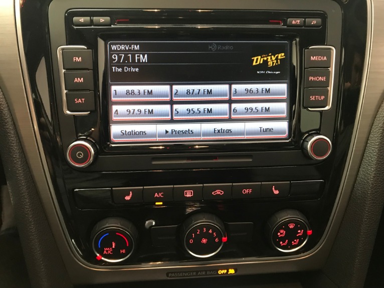 Used-2015-Volkswagen-Passat-TDI-SE-4dr-Sedan-6A-w/Sunroof