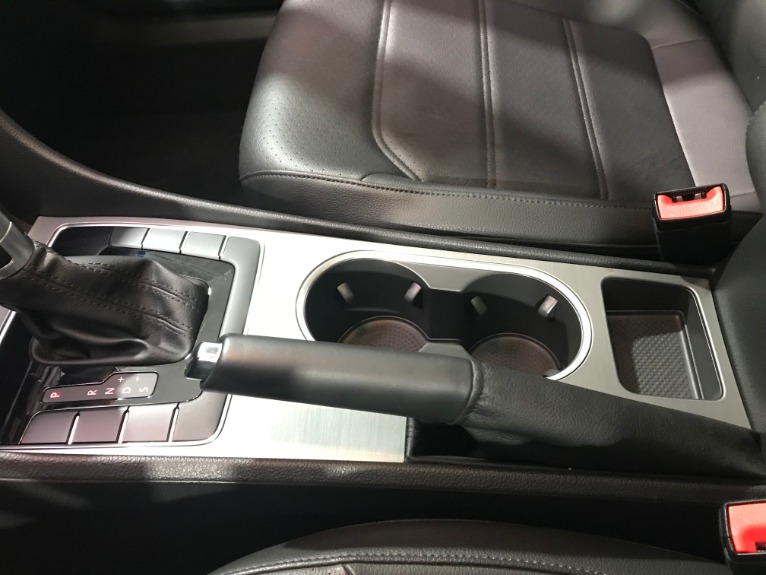 Used-2015-Volkswagen-Passat-TDI-SE-4dr-Sedan-6A-w/Sunroof