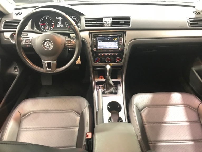 Used-2015-Volkswagen-Passat-TDI-SE-4dr-Sedan-6A-w/Sunroof