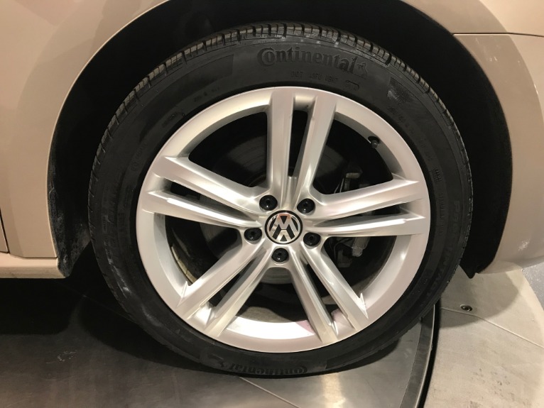 Used-2015-Volkswagen-Passat-TDI-SE-4dr-Sedan-6A-w/Sunroof