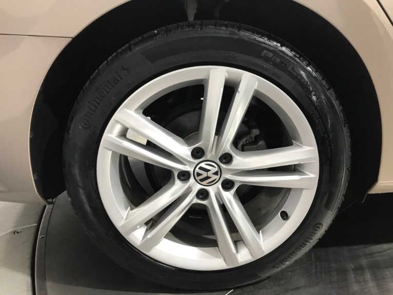 Used-2015-Volkswagen-Passat-TDI-SE-4dr-Sedan-6A-w/Sunroof