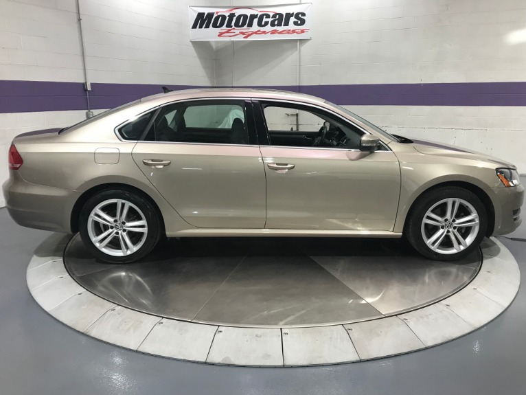 Used-2015-Volkswagen-Passat-TDI-SE-4dr-Sedan-6A-w/Sunroof