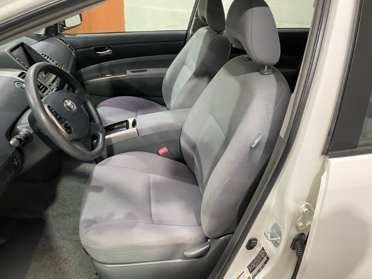 Used-2009-Toyota-Prius-Touring-Hybrid