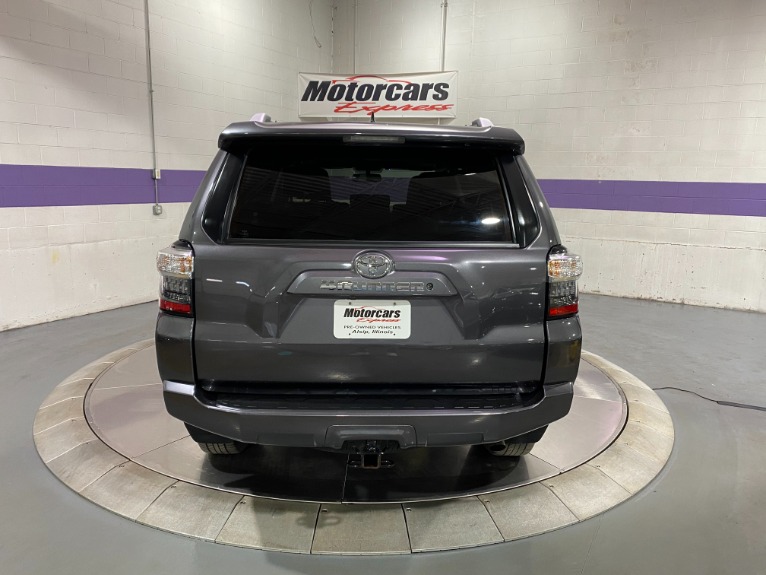 Used-2018-Toyota-4Runner-SR5-4X4