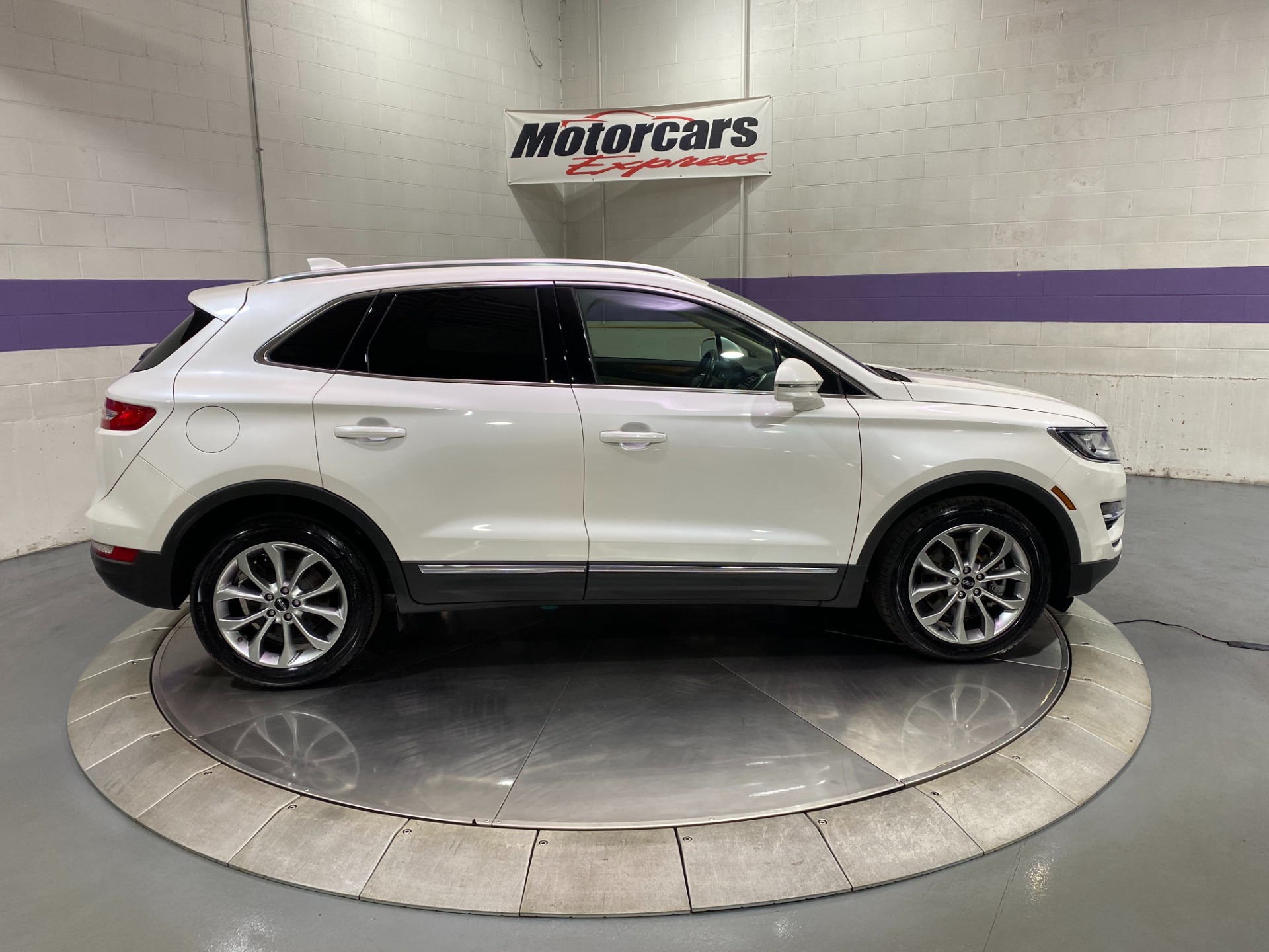 Used-2018-Lincoln-MKC-Select-AWD