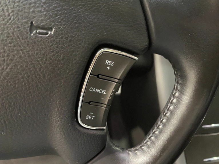 Used-2009-Hyundai-Sonata-SE
