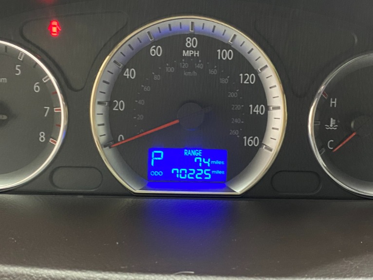 Used-2009-Hyundai-Sonata-SE