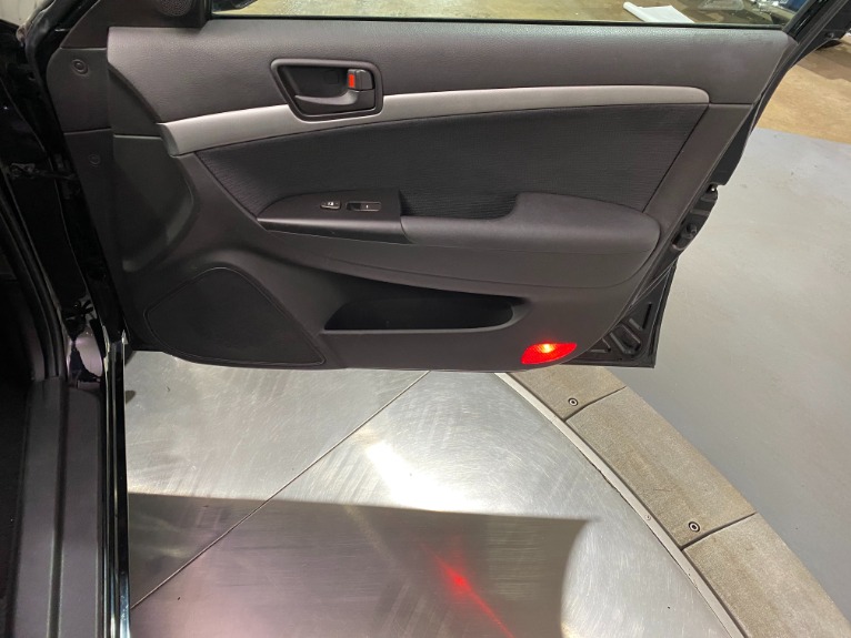 Used-2009-Hyundai-Sonata-SE