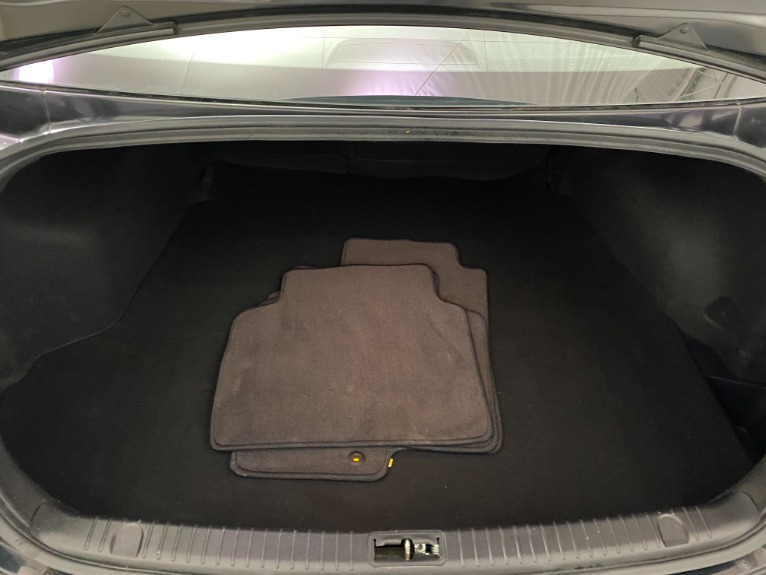 Used-2009-Hyundai-Sonata-SE