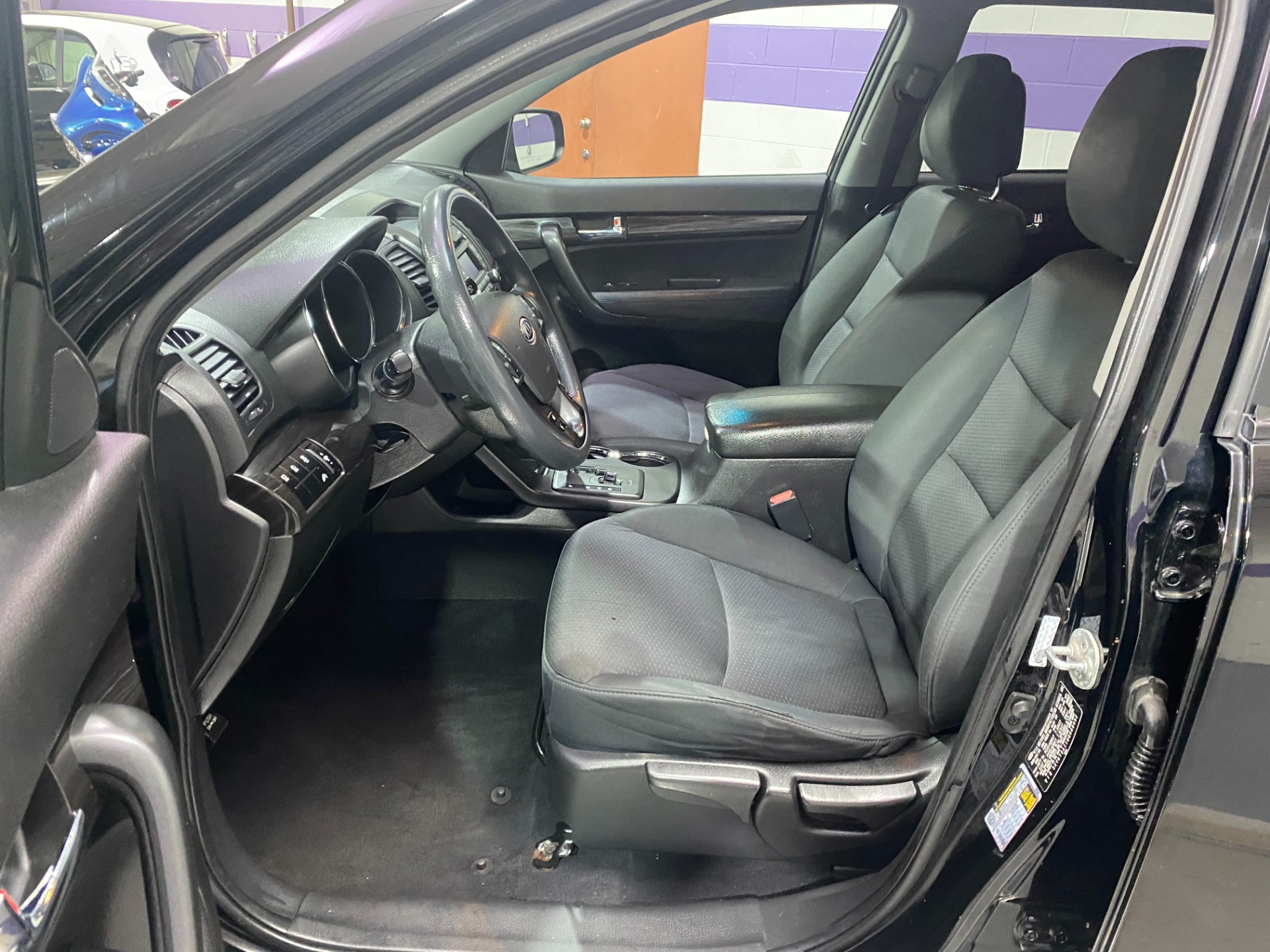 Used-2011-Kia-Sorento-FWD