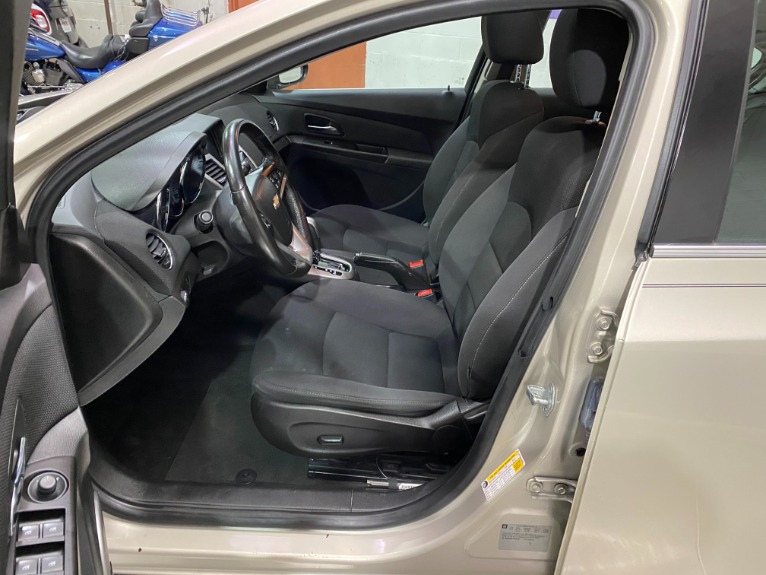 Used-2014-Chevrolet-Cruze-1LT-Auto