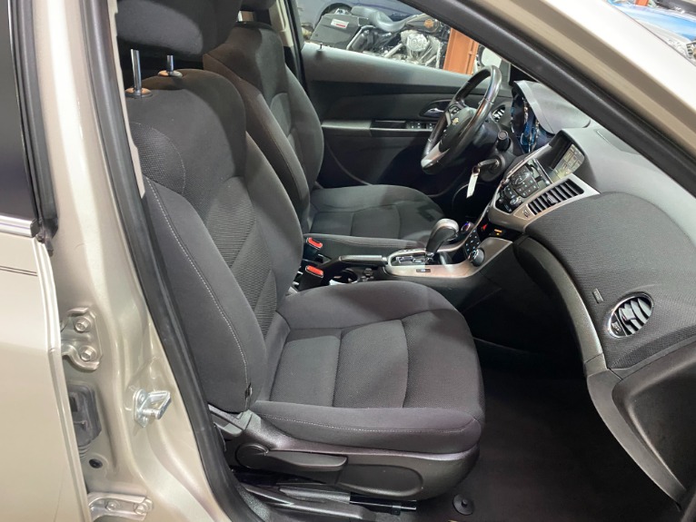 Used-2014-Chevrolet-Cruze-1LT-Auto