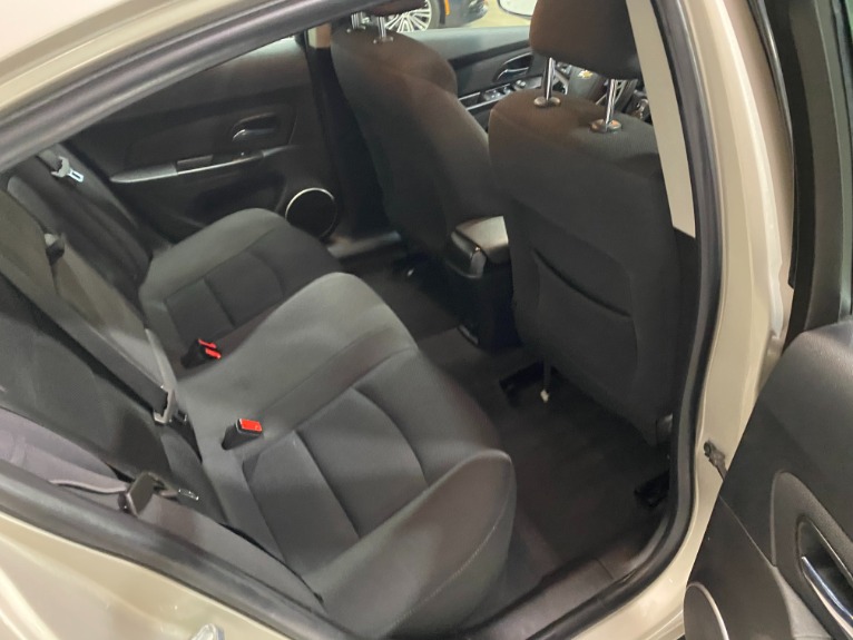 Used-2014-Chevrolet-Cruze-1LT-Auto