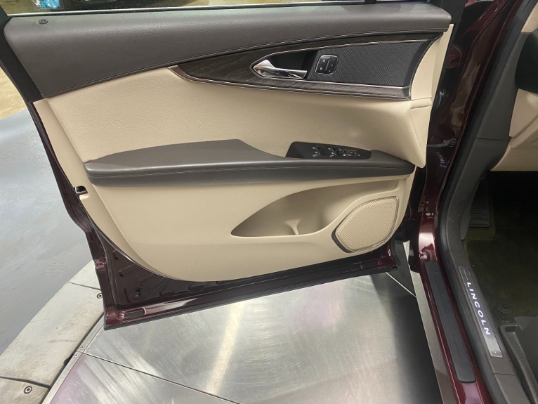 Used-2018-Lincoln-MKX-Reserve