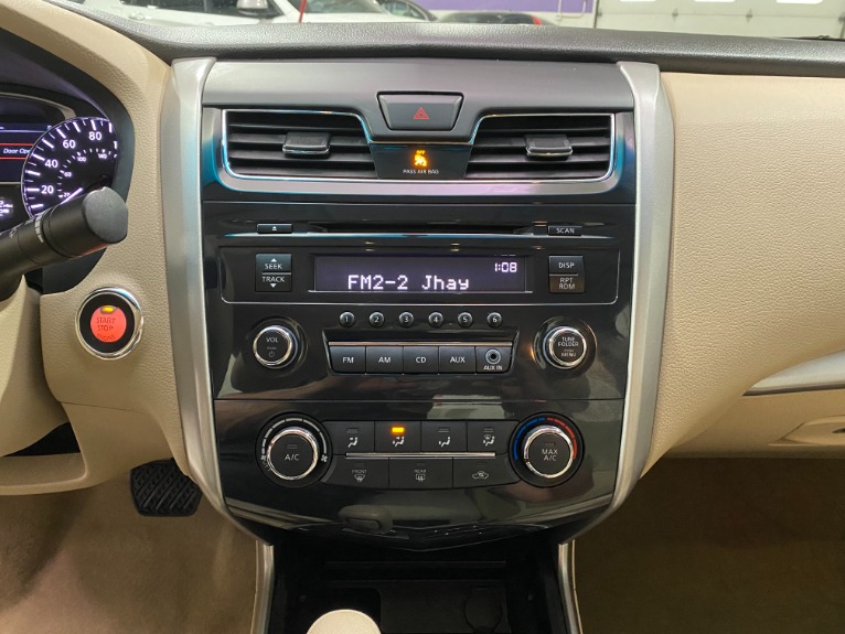 Used-2013-Nissan-Altima-25-FWD