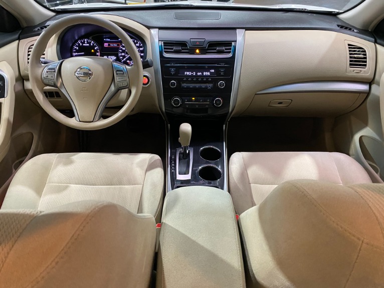 Used-2013-Nissan-Altima-25-FWD