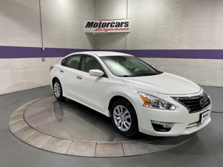 Used-2013-Nissan-Altima-25-FWD