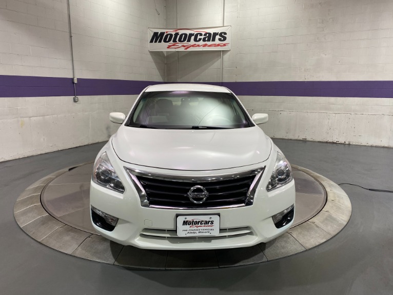 Used-2013-Nissan-Altima-25-FWD