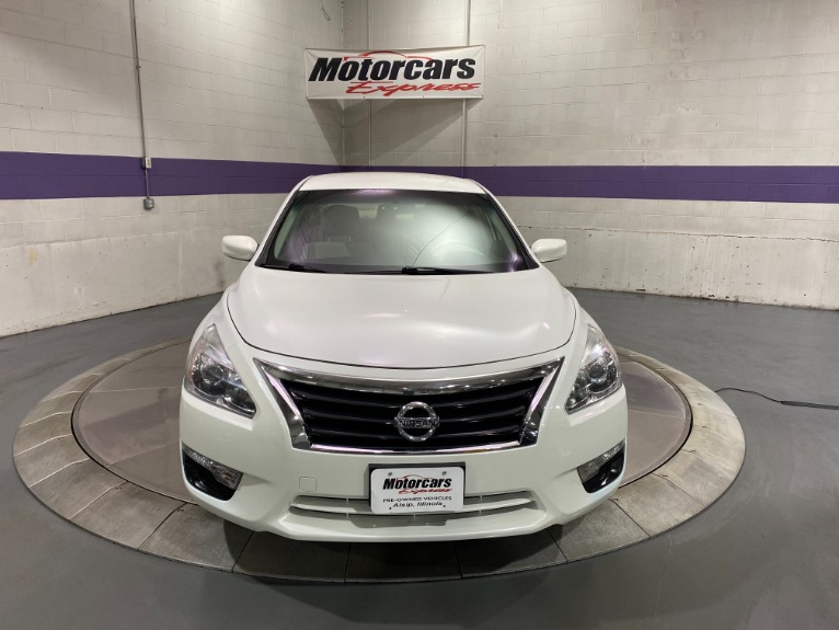 Used-2013-Nissan-Altima-25-FWD