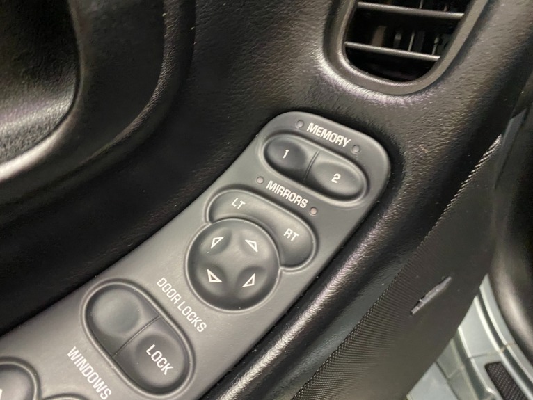 Used-2004-Chevrolet-Corvette-Convertible
