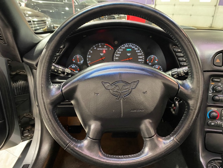 Used-2004-Chevrolet-Corvette-Convertible