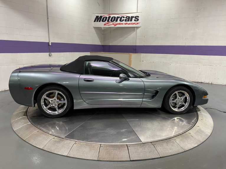 Used-2004-Chevrolet-Corvette-Convertible
