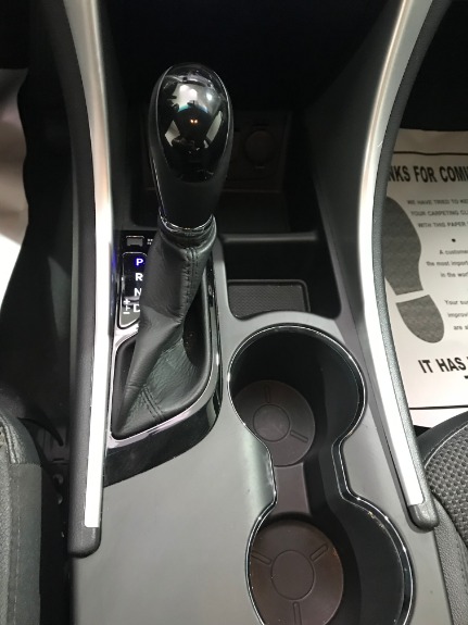 Used-2012-Hyundai-Sonata-SE