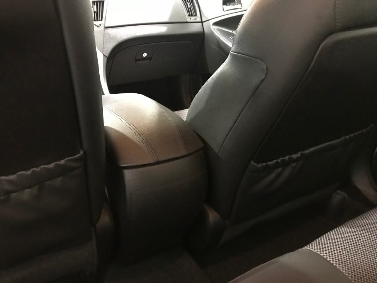 Used-2012-Hyundai-Sonata-SE