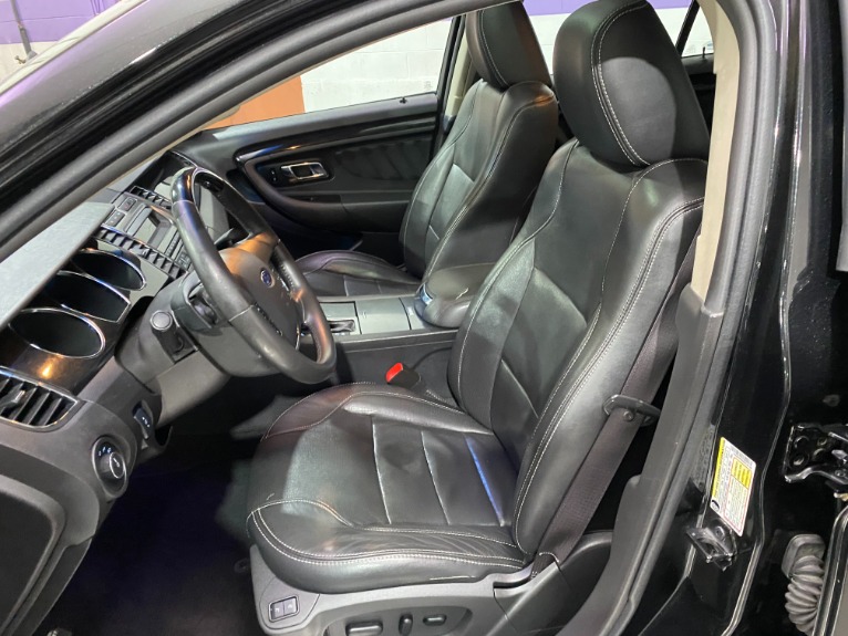 Used-2011-Ford-Taurus-Limited-FWD