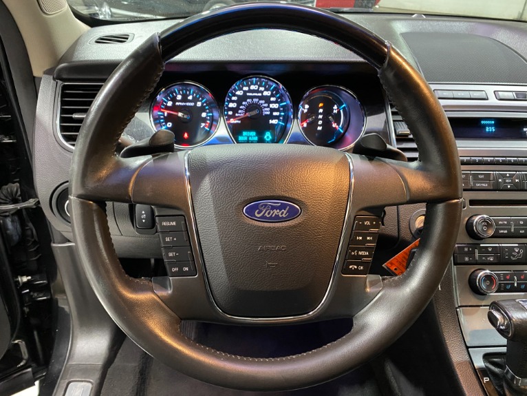 Used-2011-Ford-Taurus-Limited-FWD