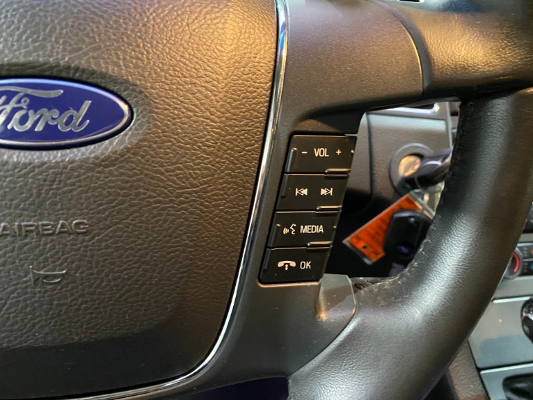 Used-2011-Ford-Taurus-Limited-FWD