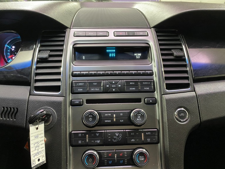 Used-2011-Ford-Taurus-Limited-FWD