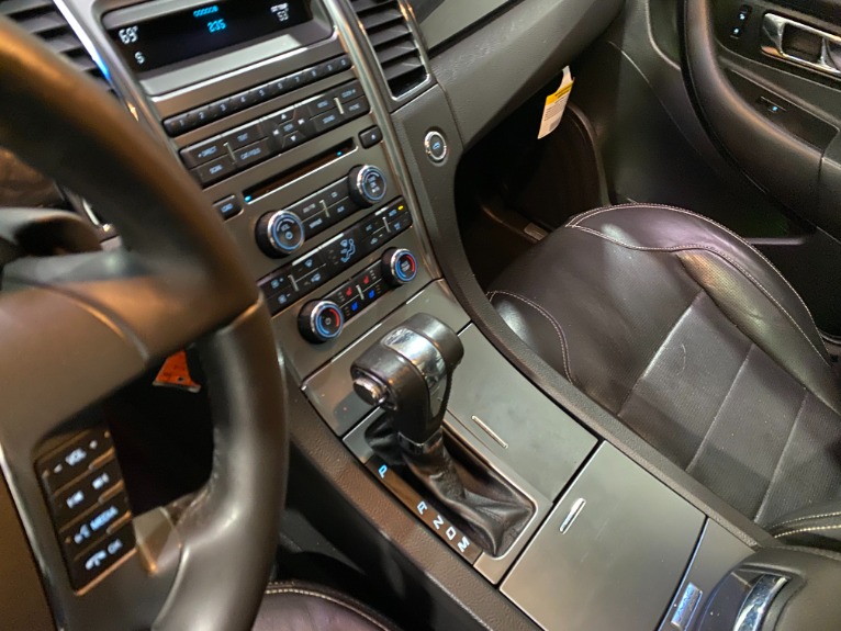 Used-2011-Ford-Taurus-Limited-FWD