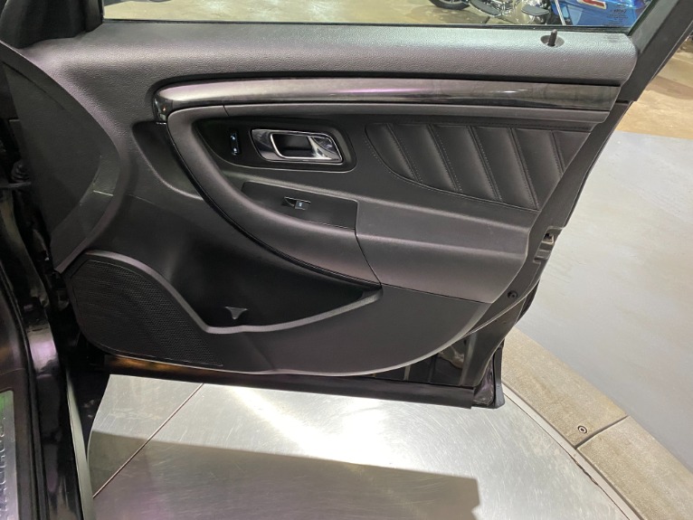 Used-2011-Ford-Taurus-Limited-FWD