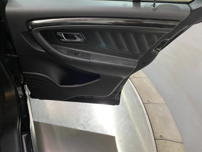 Used-2011-Ford-Taurus-Limited-FWD