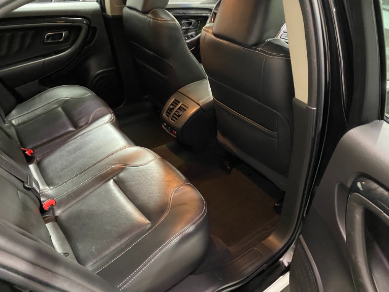 Used-2011-Ford-Taurus-Limited-FWD