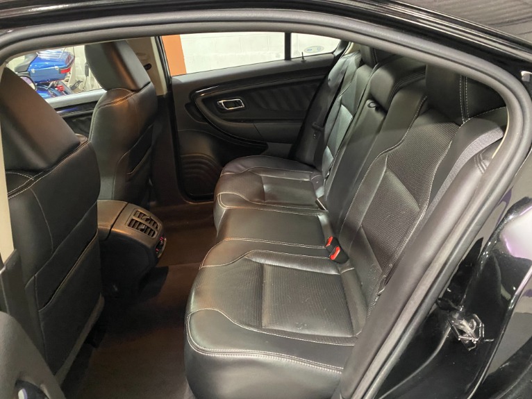 Used-2011-Ford-Taurus-Limited-FWD