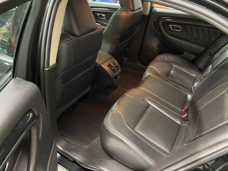 Used-2011-Ford-Taurus-Limited-FWD