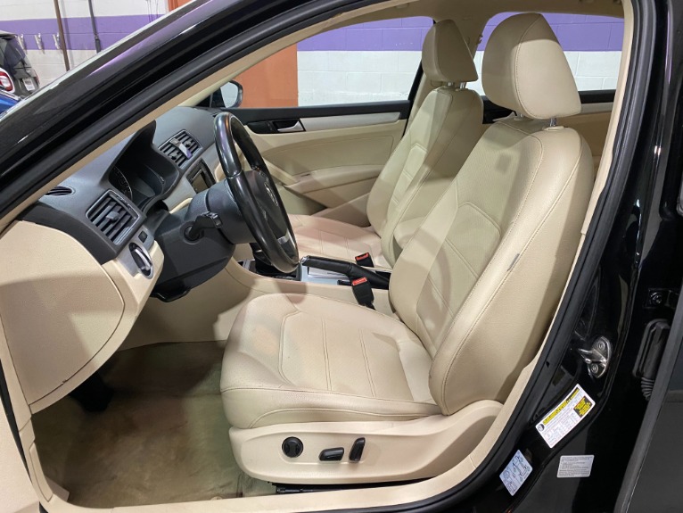 Used-2012-Volkswagen-Passat-SE-PZEV-FWD