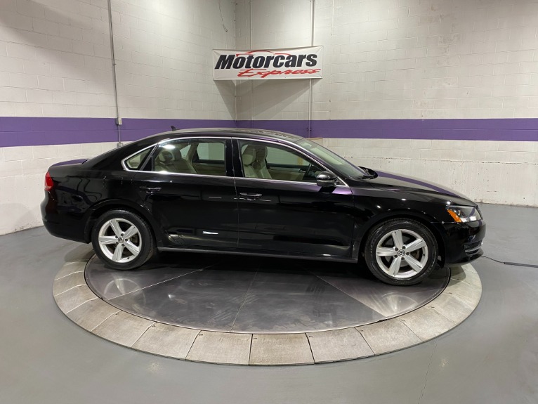 Used-2012-Volkswagen-Passat-SE-PZEV-FWD