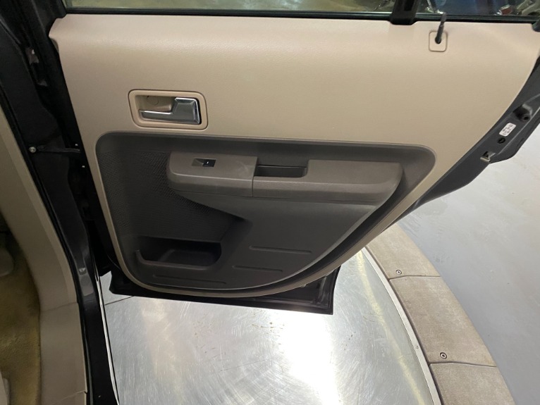 Used-2007-Ford-Edge-SE