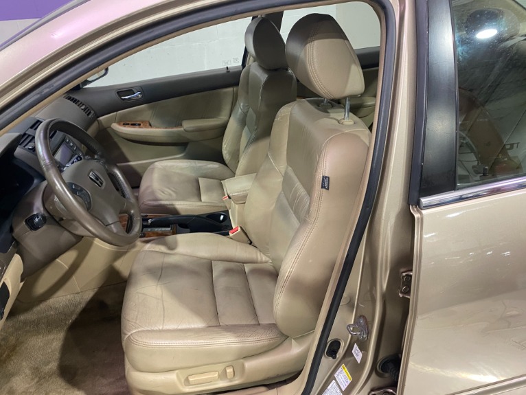 Used-2003-Honda-Accord-EX-w/Leather