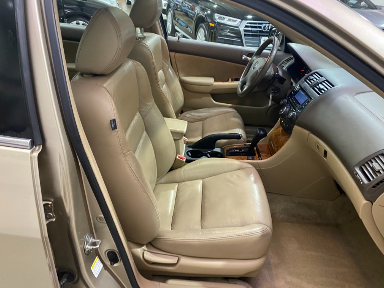Used-2003-Honda-Accord-EX-w/Leather