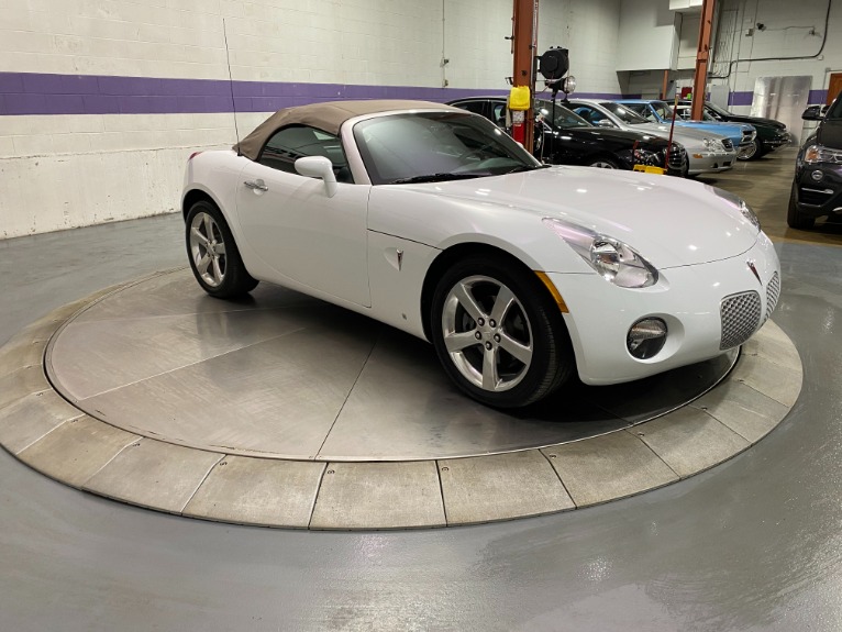 Used-2007-Pontiac-Solstice-Convertible-RWD