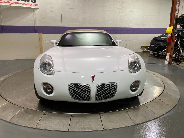 Used-2007-Pontiac-Solstice-Convertible-RWD