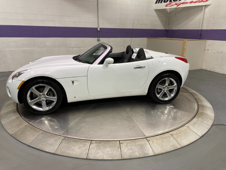 Used-2007-Pontiac-Solstice-Convertible-RWD
